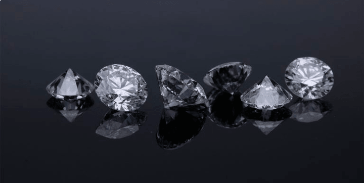 Difference Between Natural and Lab Grown Diamonds