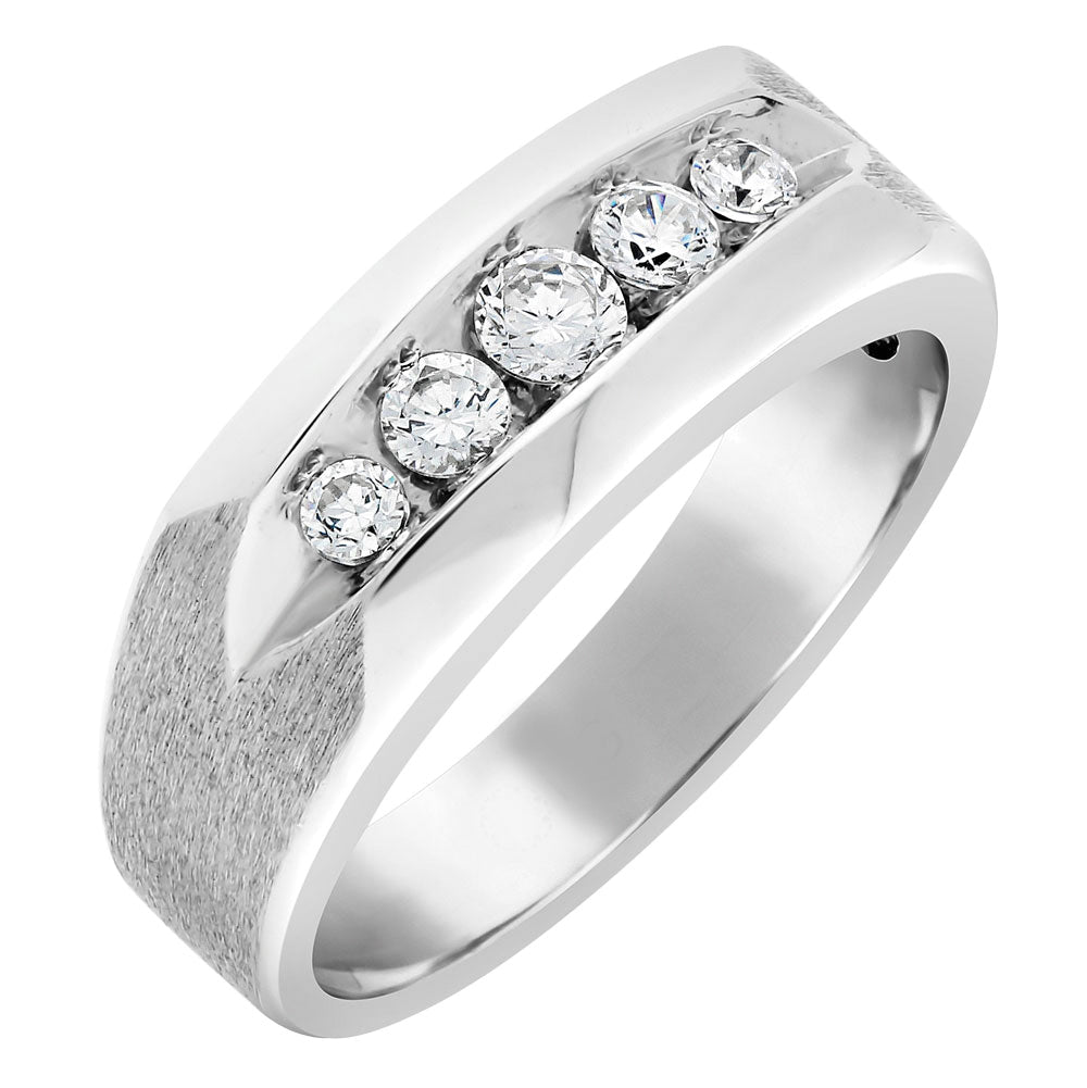18K White Gold Round Diamond Fashion Ring