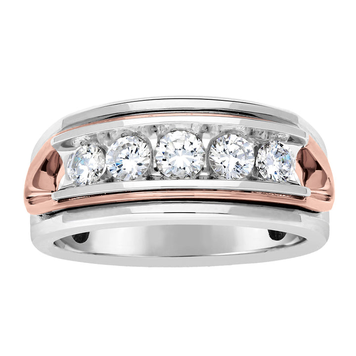 18K White Gold Round Diamond Fashion Ring