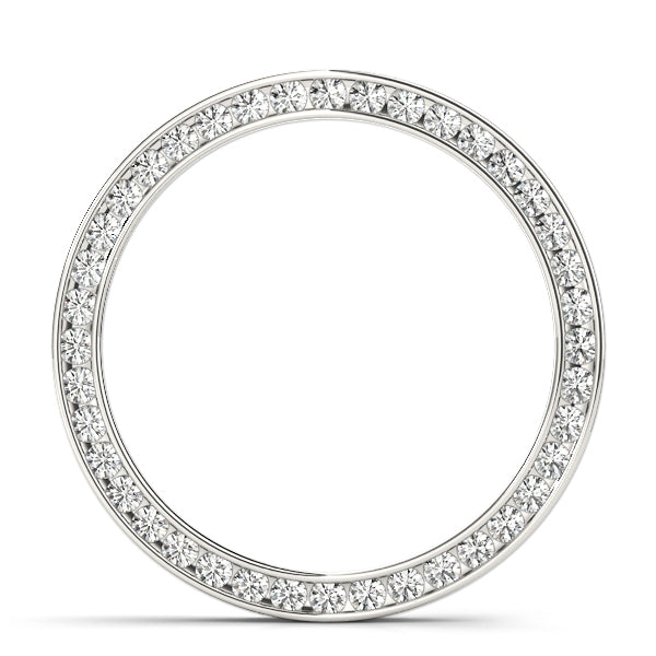 18K White Gold Multi-Diamond Circle Pendant