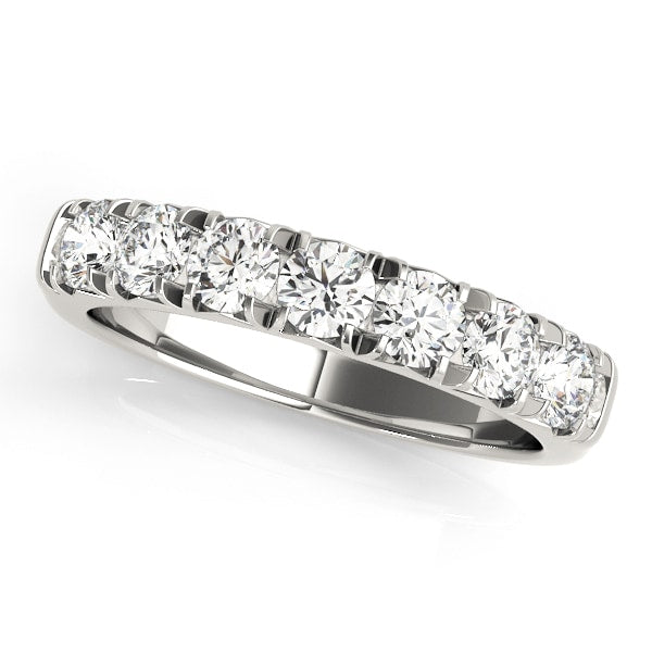 18K White Gold 1/4 ct tw Diamond Wedding Ring