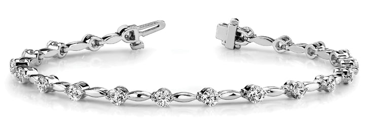 18K White Gold Round Diamond Fashion Bracelet