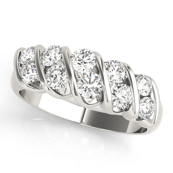 18K White Gold Round Diamond Wedding Ring