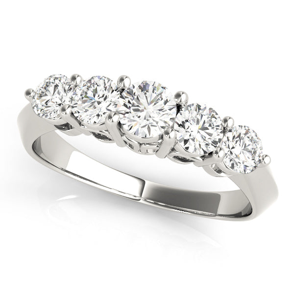 18K White Gold Round Diamond Wedding Ring