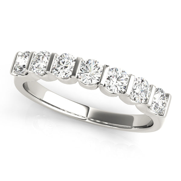 18K White Gold Round Diamond Wedding Ring