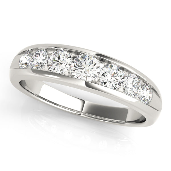 18K White Gold Round Diamond Wedding Ring