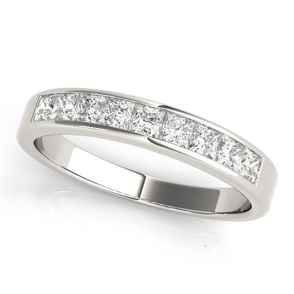 14K White Gold 1/6 ct tw Fancy Shape Diamond Wedding Ring