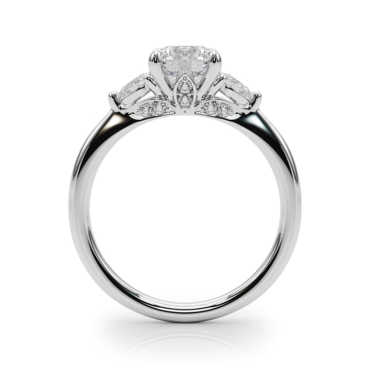 18K White Gold Diamond Engagement Ring
