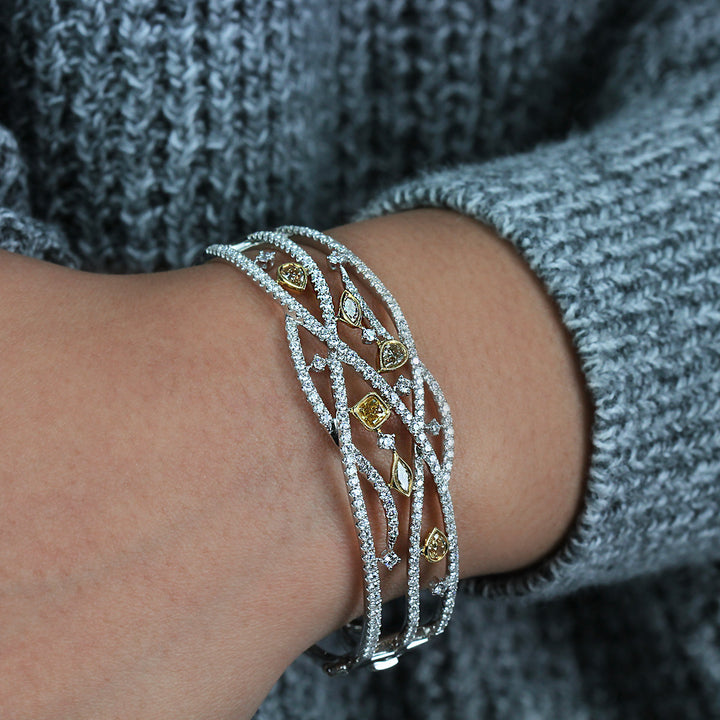 1.01 Carat Fancy Color Diamond Bracelet