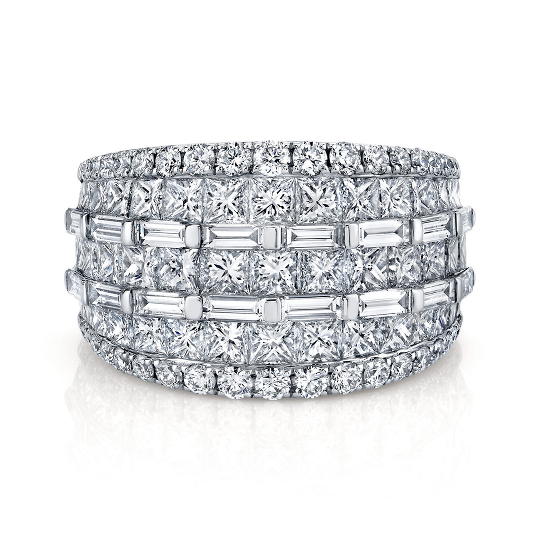 Round & Baguette Diamond Ring